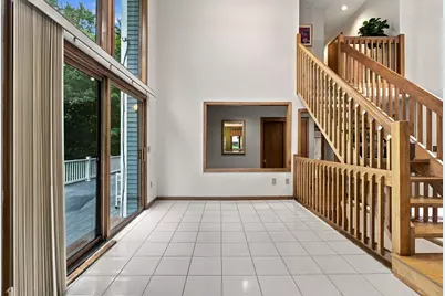 1 Utica Dr, Hudson, MA 01749 - Photo 8