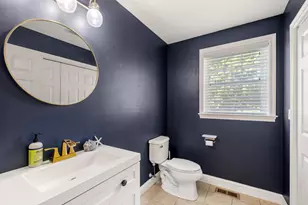 11 Duquette Dr, Haverhill, MA 01830 - Photo 8