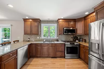 11 Duquette Dr, Haverhill, MA 01830 - Photo 4