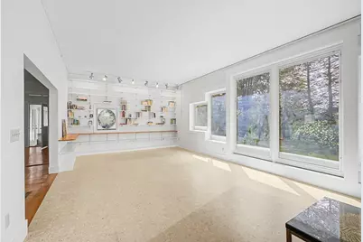 293 Meadow Rd, Montague, MA 01351 - Photo 16