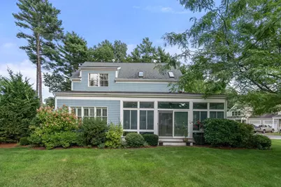 31 Hathaway Pond Cir #31, Rochester, MA 02770 - Photo 2