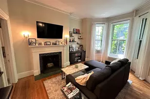 7 Hereford St, Boston, MA 02115 - Photo 4