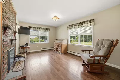 425 River Road, Uxbridge, MA 01569 - Photo 4