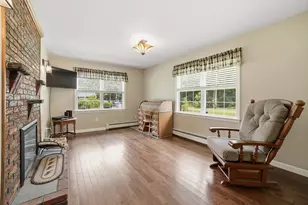 425 River Rd, Uxbridge, MA 01569 - Photo 4