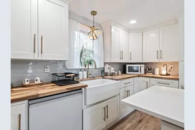 69 Main St, Charlton, MA 01507 - Photo 12