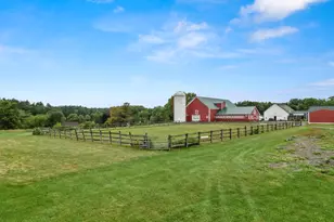 87 S Hampton Rd, Amesbury, MA 01913 - Photo 8