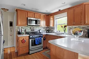 26 Moreland Ave, Dedham, MA 02026 - Photo 8