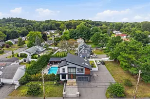 61 Walnut St, Saugus, MA 01906 - Photo 2