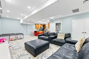 61 Walnut St, Saugus, MA 01906 - Photo 26