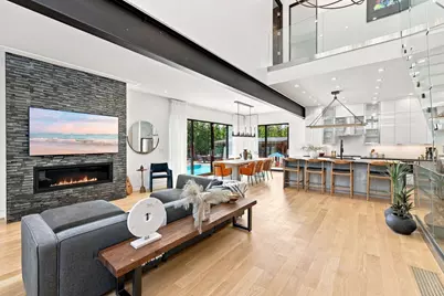 61 Walnut St, Saugus, MA 01906 - Photo 4