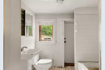 29 Beachview Terrace, Malden, MA 02148 - Photo 16