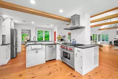 204 Waquoit Hwy, Falmouth, MA 02536 - Photo 8