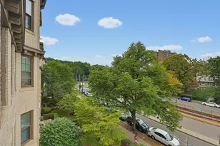 1868 Commonwealth Ave, Boston, MA 02135 - Photo 10