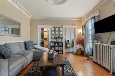 381 Pine St, Fall River, MA 02720 - Photo 6