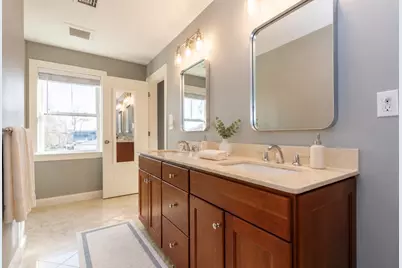 233 Grove St #2, Waltham, MA 02453 - Photo 24