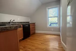 164 Ash St, Waltham, MA 02453 - Photo 4