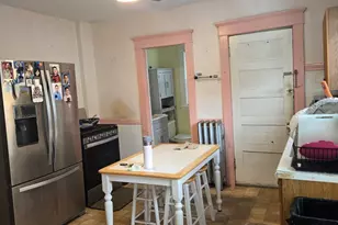 81 Lyndale St, Springfield, MA 01108 - Photo 4