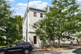 3 Aetna St, Worcester, MA 01604 - Photo 2