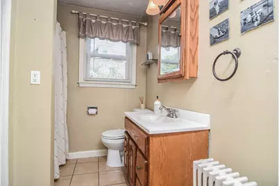 140 Mendon St, Hopedale, MA 01747 - Photo 16