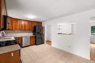 22 Allen Rd, Billerica, MA 01821 - Photo 14