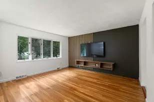22 Allen Rd, Billerica, MA 01821 - Photo 4