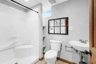 17 Nowell St, Saugus, MA 01906 - Photo 16
