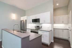 27 Bardwell St, South Hadley, MA 01075 - Photo 2