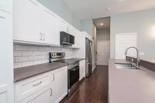27 Bardwell St, South Hadley, MA 01075 - Photo 4