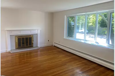 14 Stephen Place #0, Newton, MA 02461 - Photo 4