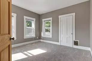 155 Pond St, Leominster, MA 01453 - Photo 12