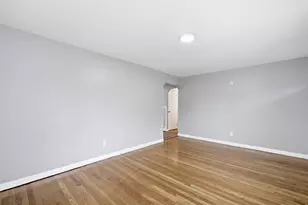 52 Navajo Rd, Springfield, MA 01109 - Photo 8