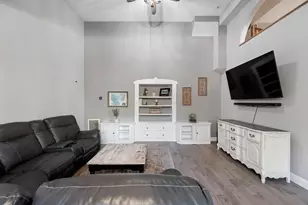 32 Providence St, Worcester, MA 01604 - Photo 8