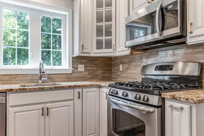 32 Adams St, Foxboro, MA 02035 - Photo 8