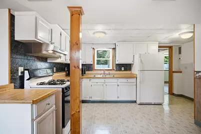 410 Crescent St, East Bridgewater, MA 02333 - Photo 12