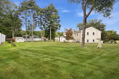 410 Crescent St, East Bridgewater, MA 02333 - Photo 4