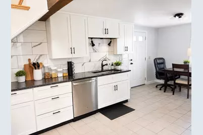 37 Tirrell Street #A, Worcester, MA 01603 - Photo 2