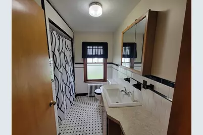 32 Park Terrace Rd, Worcester, MA 01604 - Photo 12