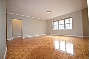 35 Lake Shore Ct, Boston, MA 02135 - Photo 2