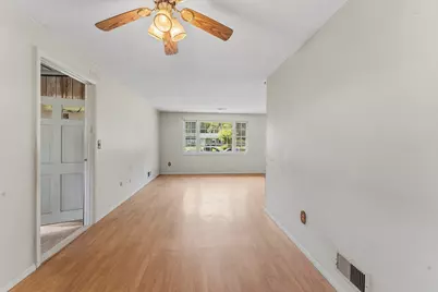 9 Lynnwood Ave, Swansea, MA 02777 - Photo 8