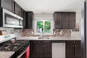 75 Longwood Dr, Chicopee, MA 01020 - Photo 18