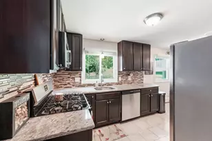 75 Longwood Dr, Chicopee, MA 01020 - Photo 16