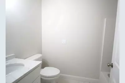 2 Clarendon Circle #Lot 7, Holbrook, MA 02343 - Photo 10