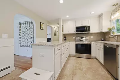 4 Willow St, Franklin, MA 02038 - Photo 10