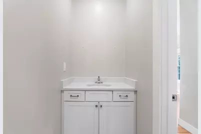 30 Valmor St, Worcester, MA 01604 - Photo 14