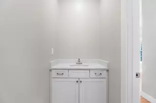 30 Valmor St, Worcester, MA 01604 - Photo 14