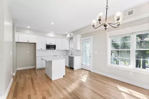 30 Valmor St, Worcester, MA 01604 - Photo 12