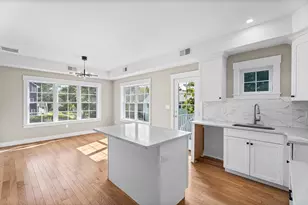 32 Valmor St, Worcester, MA 01604 - Photo 14