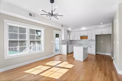 32 Valmor St, Worcester, MA 01604 - Photo 8