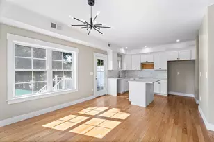 32 Valmor St, Worcester, MA 01604 - Photo 8