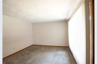 67 Ivy Ln, Northbridge, MA 01588 - Photo 12